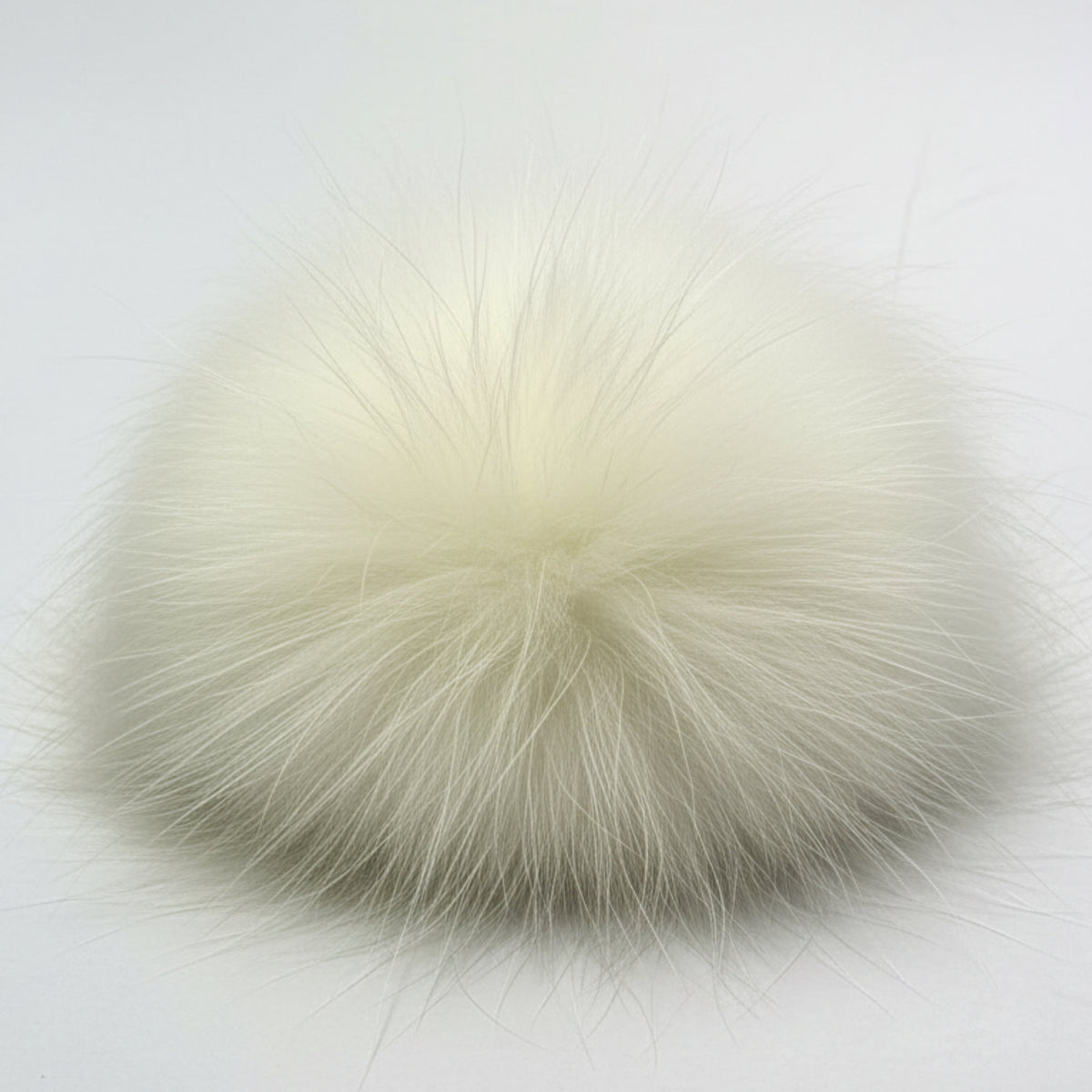 Finn Raccoon Hair - White