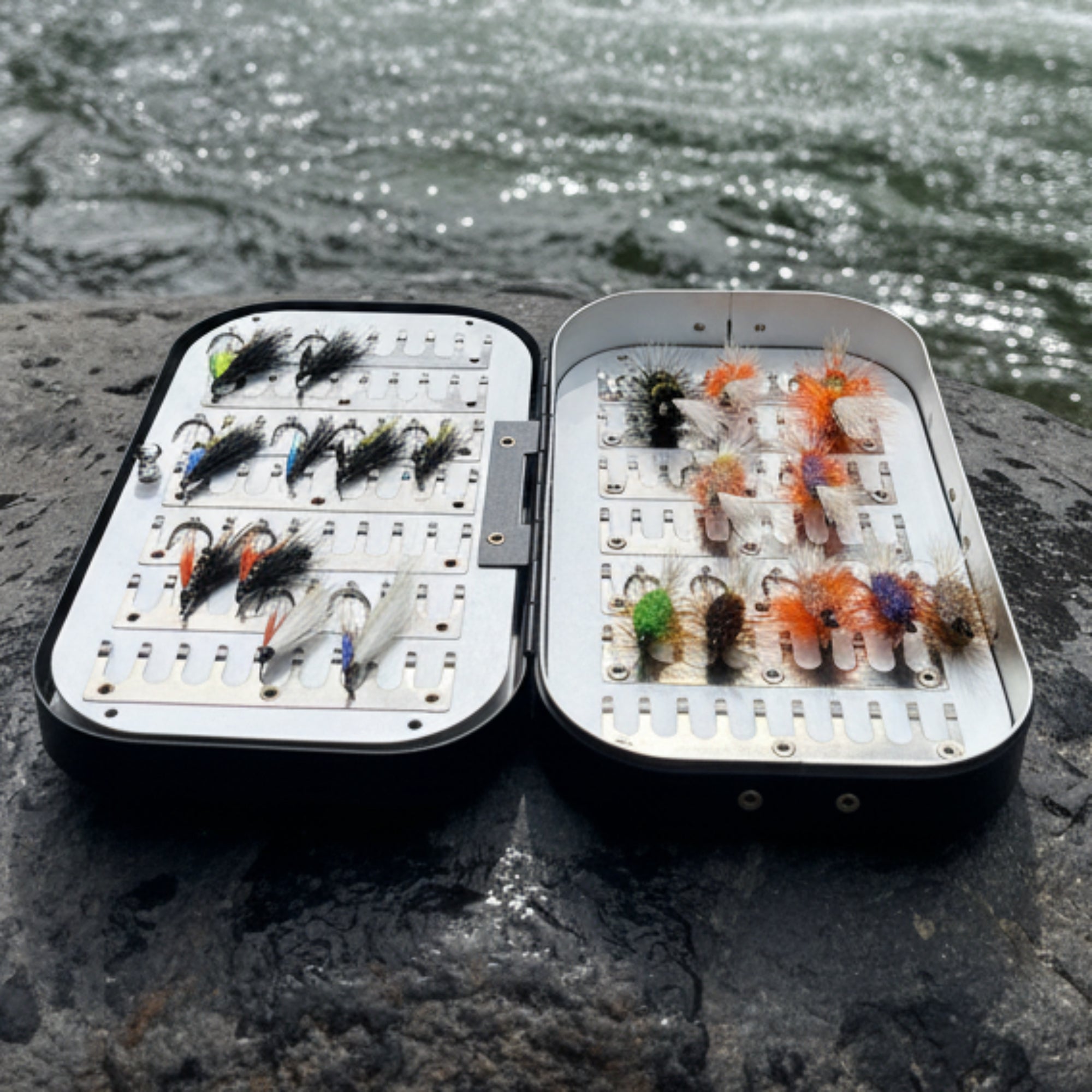 Saltwater Salmon Fly Box – Drift Fly Saltwater Salmon Fly Box – Drift Fly