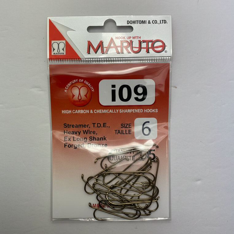 Maruto Hook pack of 25 on a white background