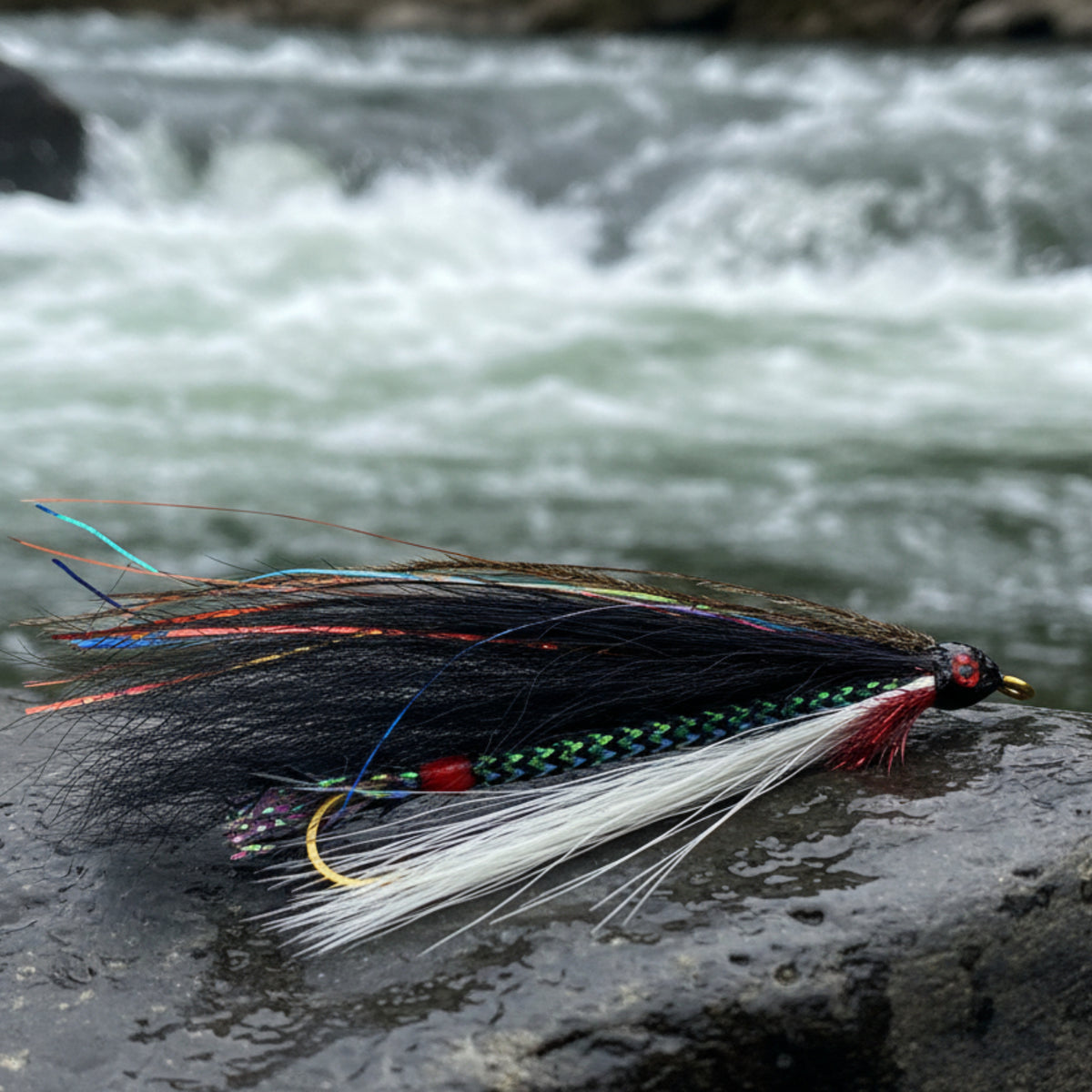 Streamer fly - Black and white with pearl black body