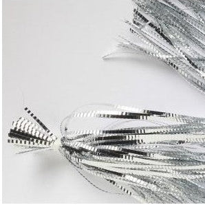 Hedron lateral scale in silver